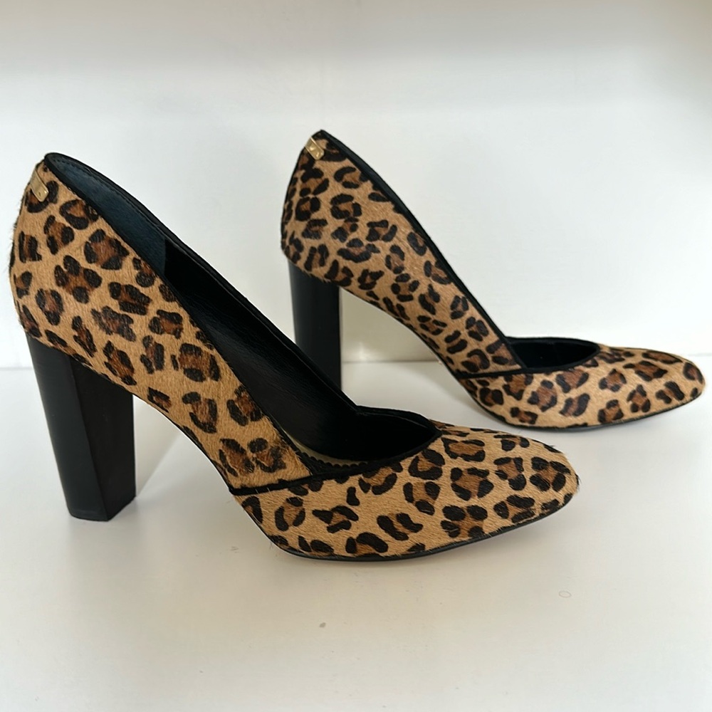 Leopard pumps